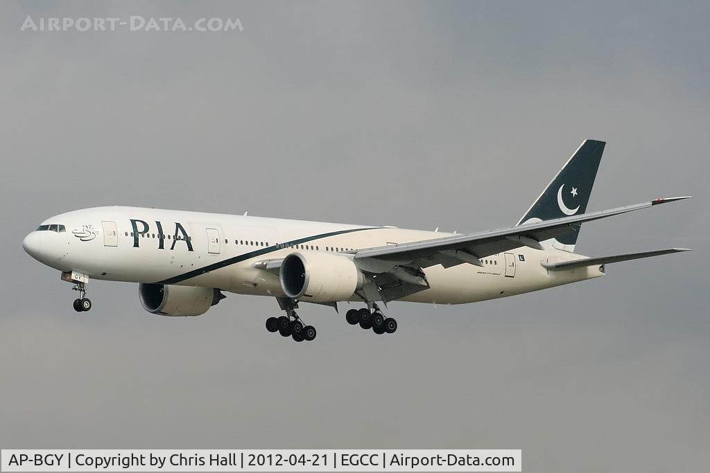 AP-BGY, 2005 Boeing 777-240/LR C/N 33781, PIA Pakistan International Airlines