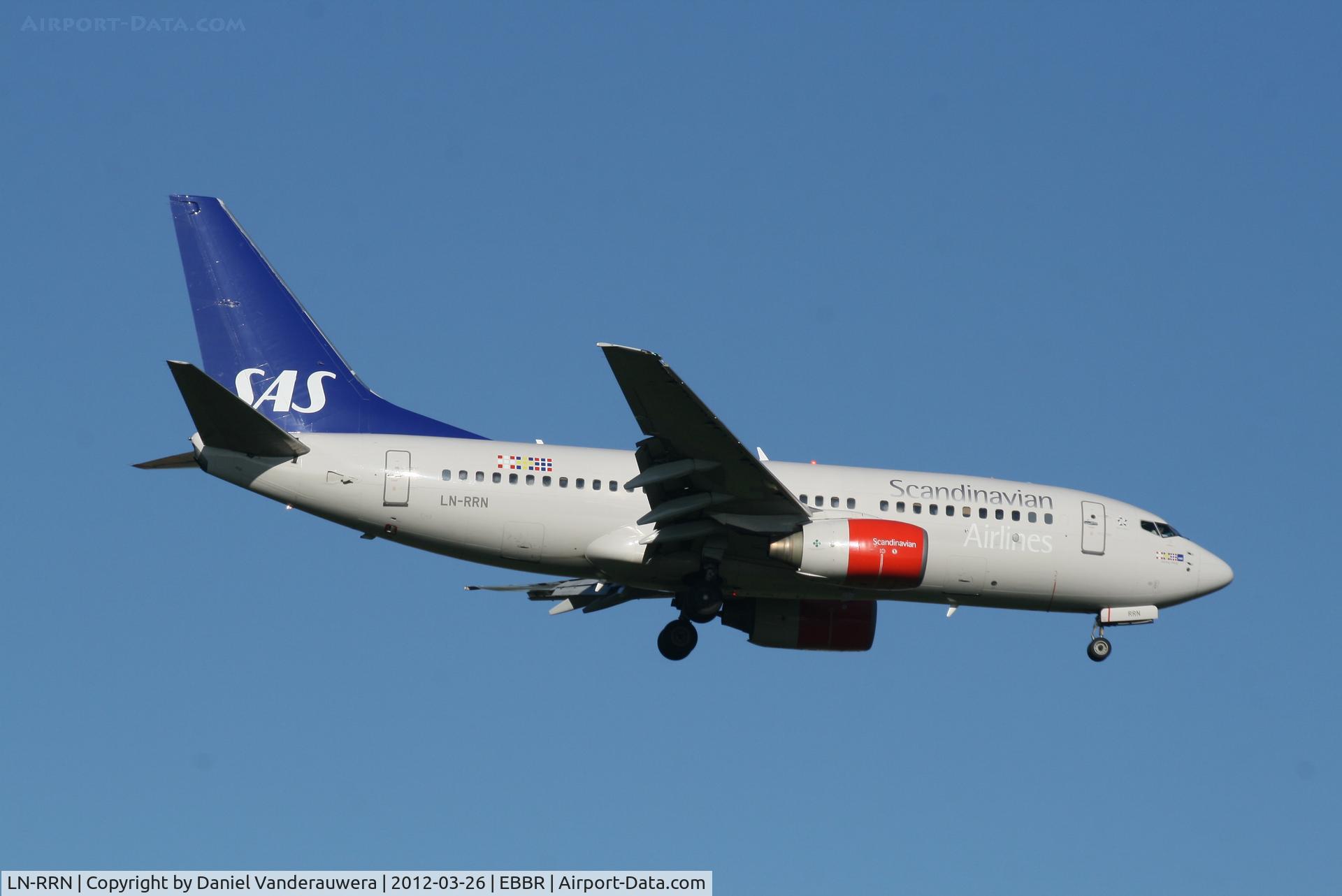 LN-RRN, 1999 Boeing 737-783 C/N 30191, Flight SK4743 is descending to RWY 02