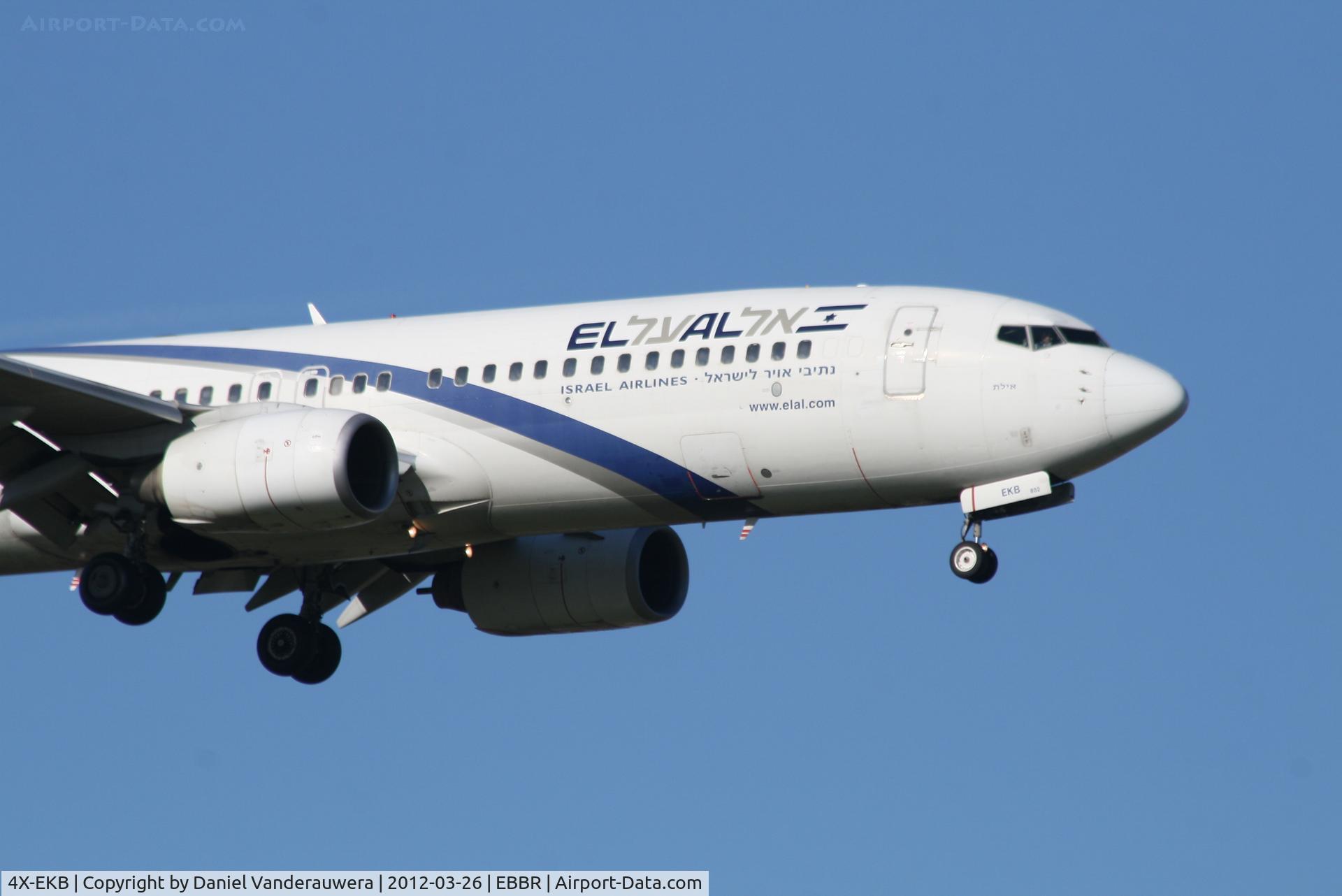 4X-EKB, 1999 Boeing 737-858 C/N 29958, Arrival of flight LY331 to RWY 02