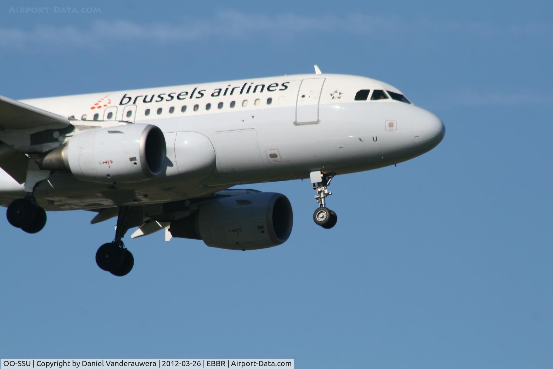 OO-SSU, 2004 Airbus A319-111 C/N 2230, Arrival of flight SN3200 to RWY 02