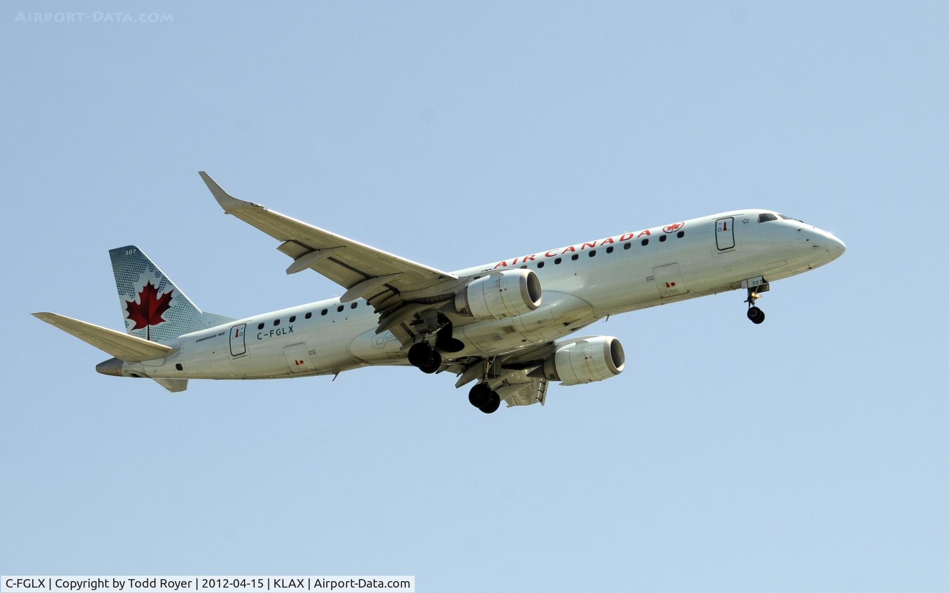 C-FGLX, 2006 Embraer 190AR (ERJ-190-100IGW) C/N 19000024, Arriving at LAX on 24R