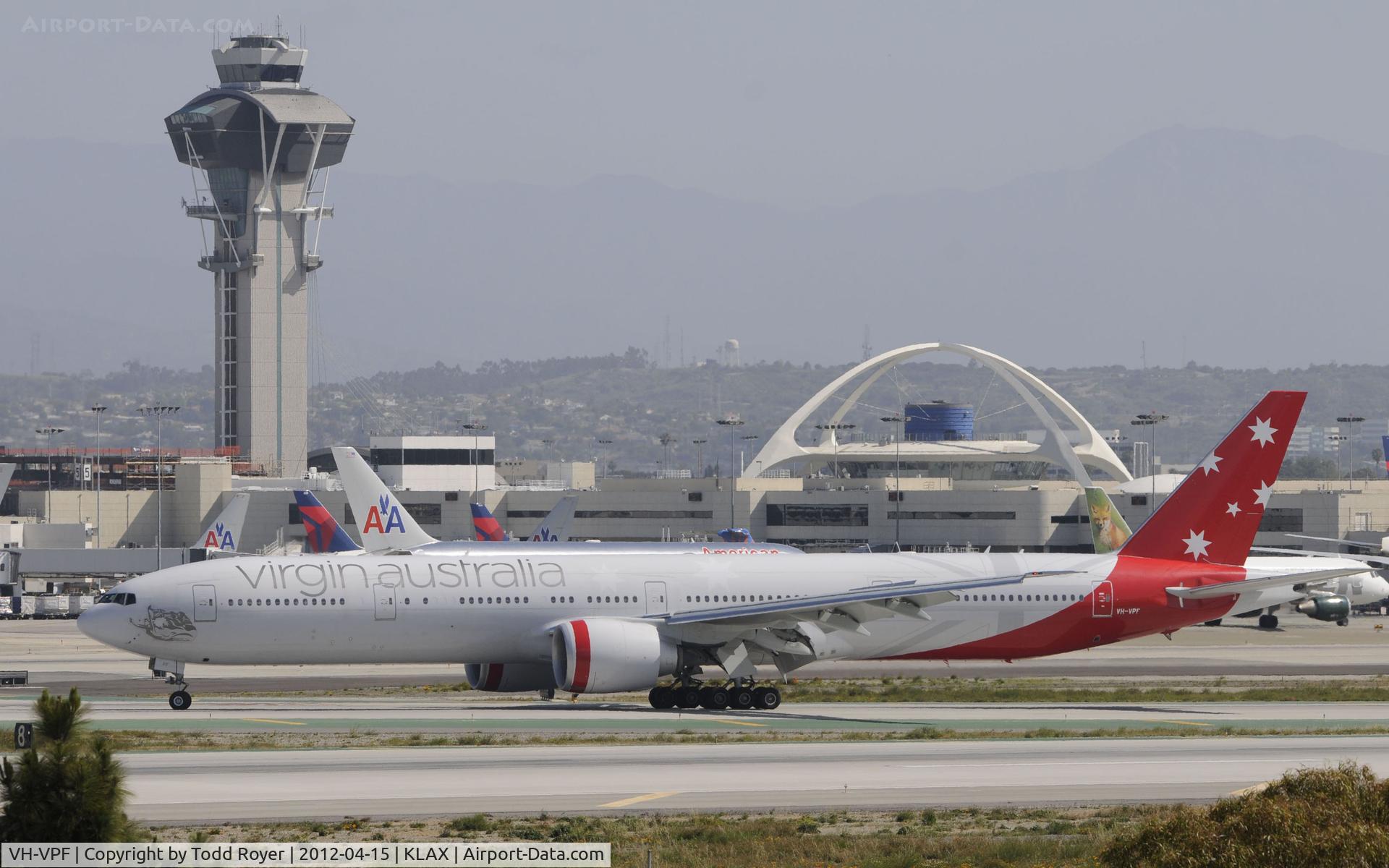 VH-VPF, 2009 Boeing 777-3ZG/ER C/N 37940, Taxiing to gate at LAX