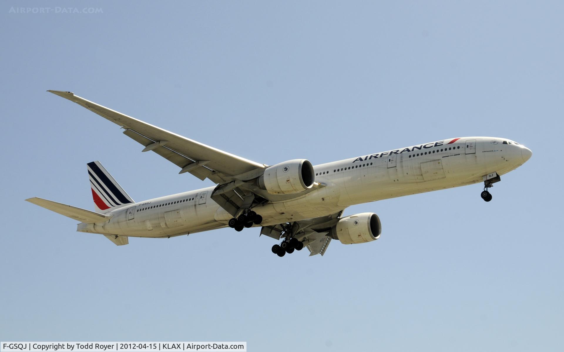 F-GSQJ, 2005 Boeing 777-328/ER C/N 32852, Dirty bird arriving at LAX on 24R