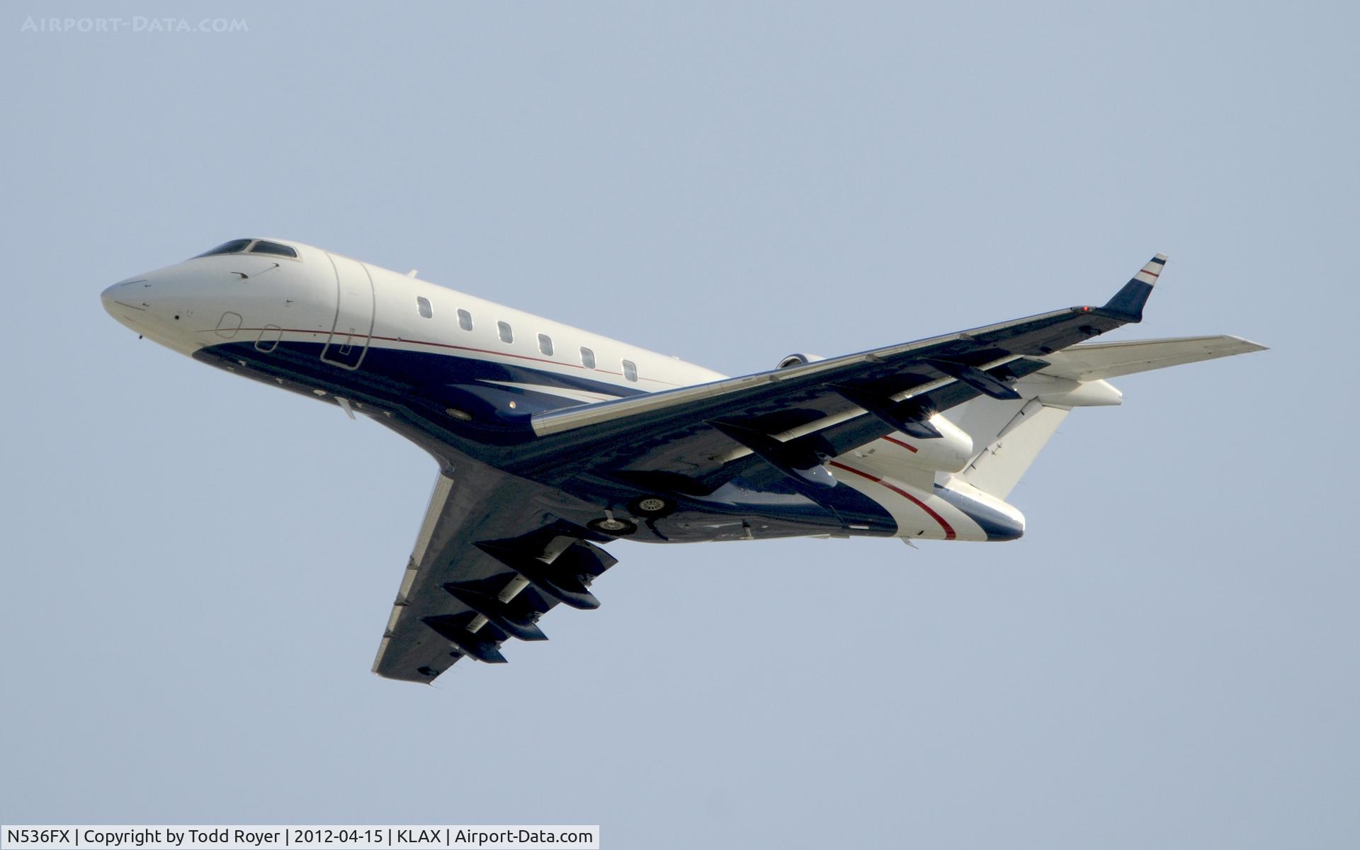 N536FX, 2007 Bombardier Challenger 300 (BD-100-1A10) C/N 20171, Departing LAX on 25L