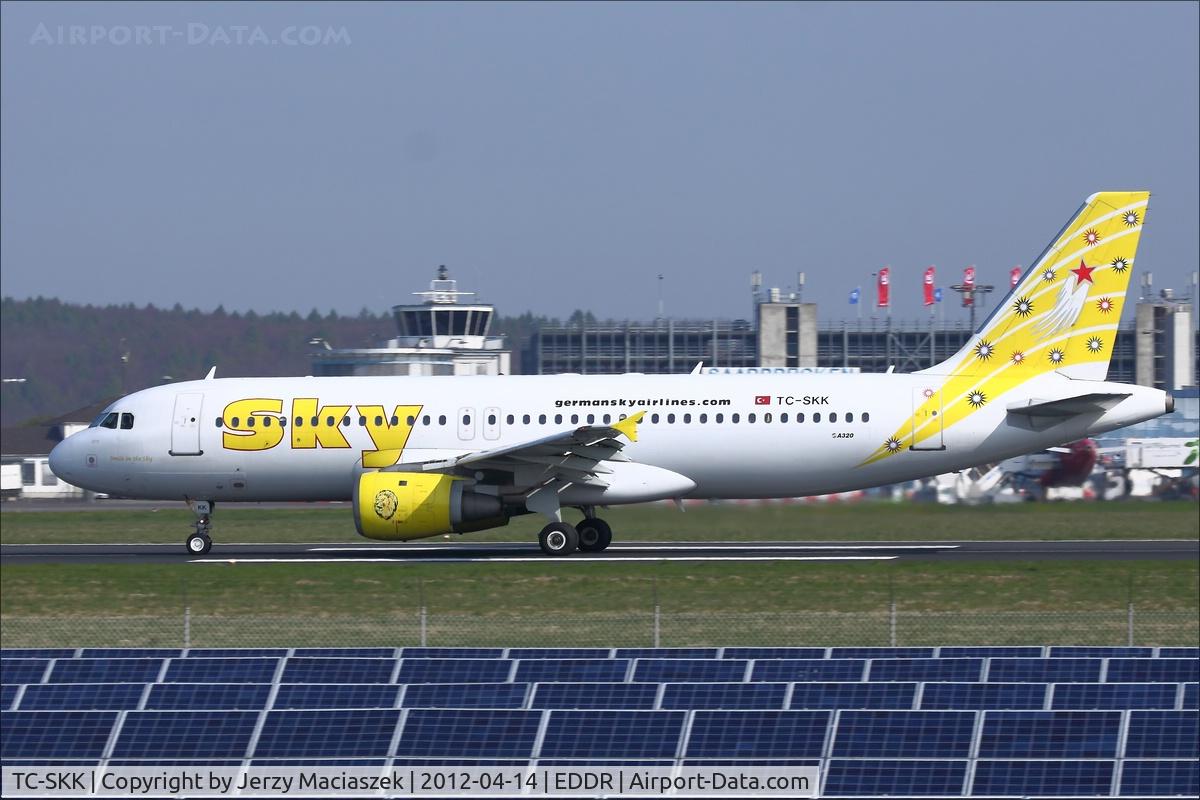 TC-SKK, 1990 Airbus A320-211 C/N 148, 1990 Airbus A320-200