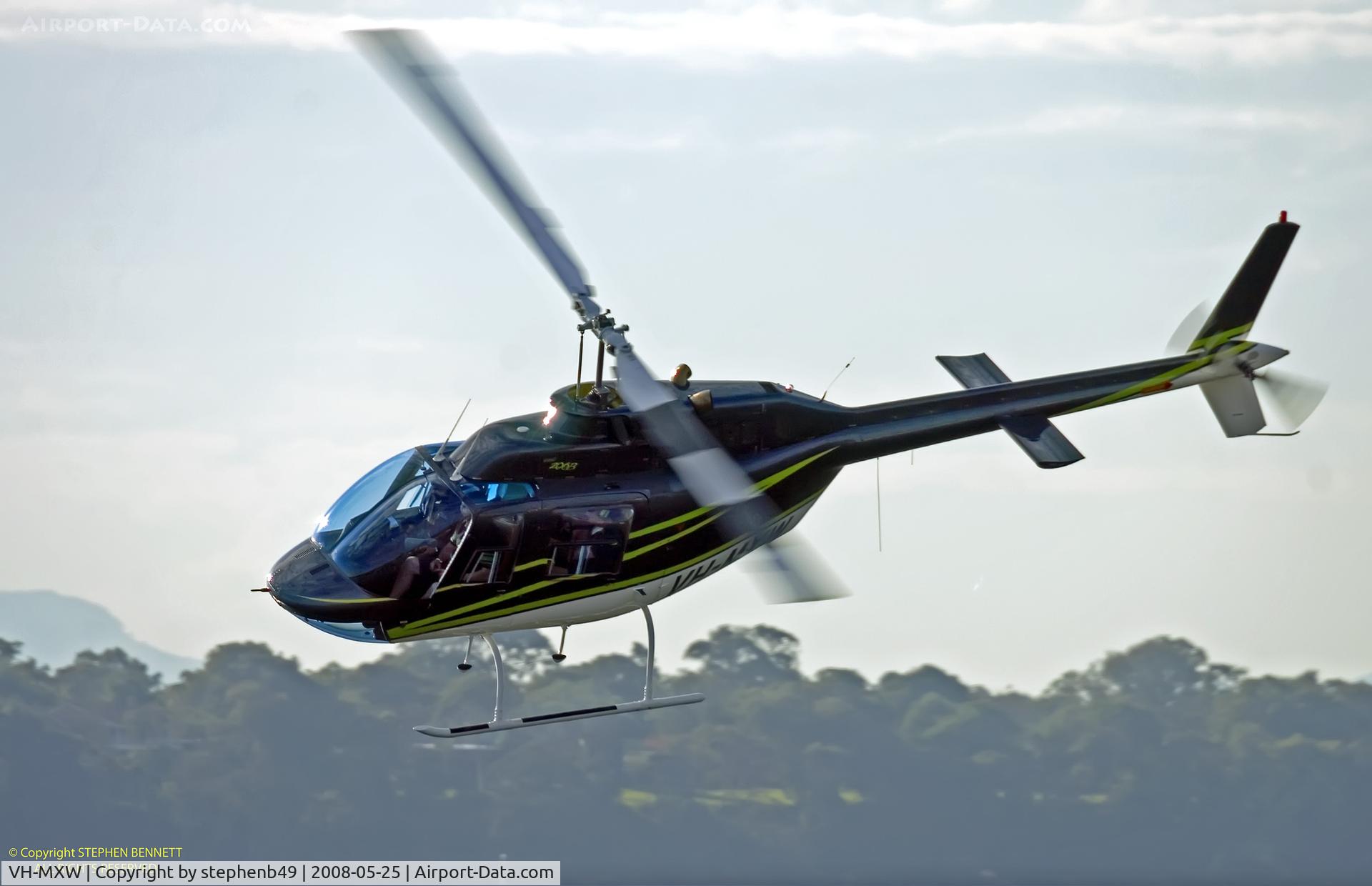 VH-MXW, 1974 Bell 206B JetRanger II C/N 1198, Banking above The Tuggerah Lakes