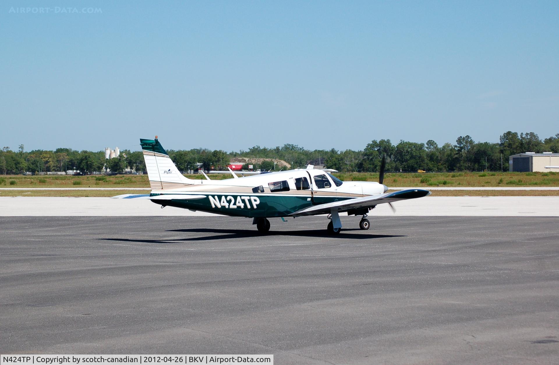 N424TP, 1977 Piper PA-32R-300 Cherokee Lance C/N 32R-7780332, 1977 Piper PA-32R-300 N424TP at Hernando County Airport, Brooksville, FL
