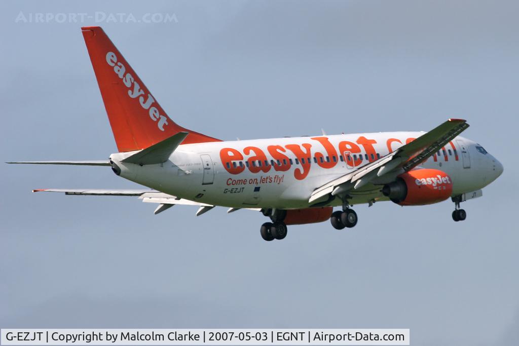 G-EZJT, 2002 Boeing 737-73V C/N 32415, Boeing 737-73V, Newcastle Airport, May 2007.