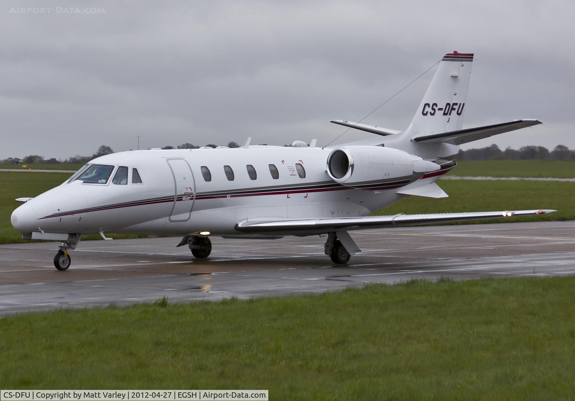 CS-DFU, 2004 Cessna 560XL Citation XLS C/N 560-5520, Taxiing to SaxonAir.