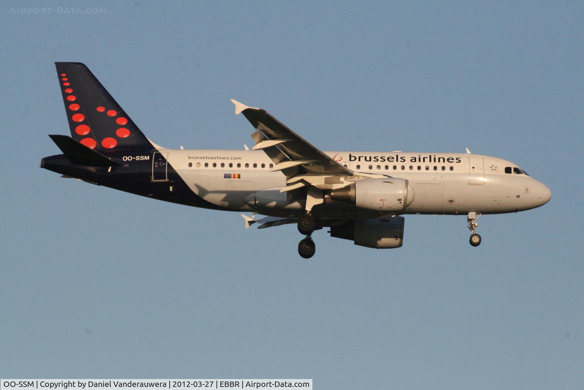OO-SSM, 2000 Airbus A319-112 C/N 1388, Arrival of flight SN2324 to RWY 02