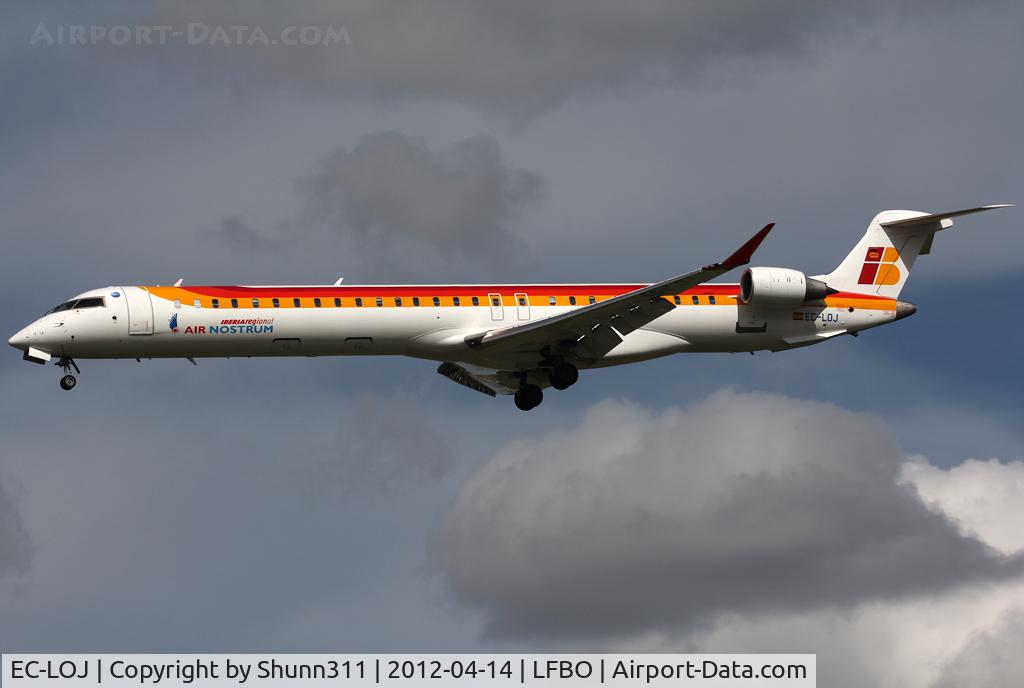 EC-LOJ, 2011 Bombardier CRJ-1000ER NG (CL-600-2E25) C/N 19018, Landing rwy 32L
