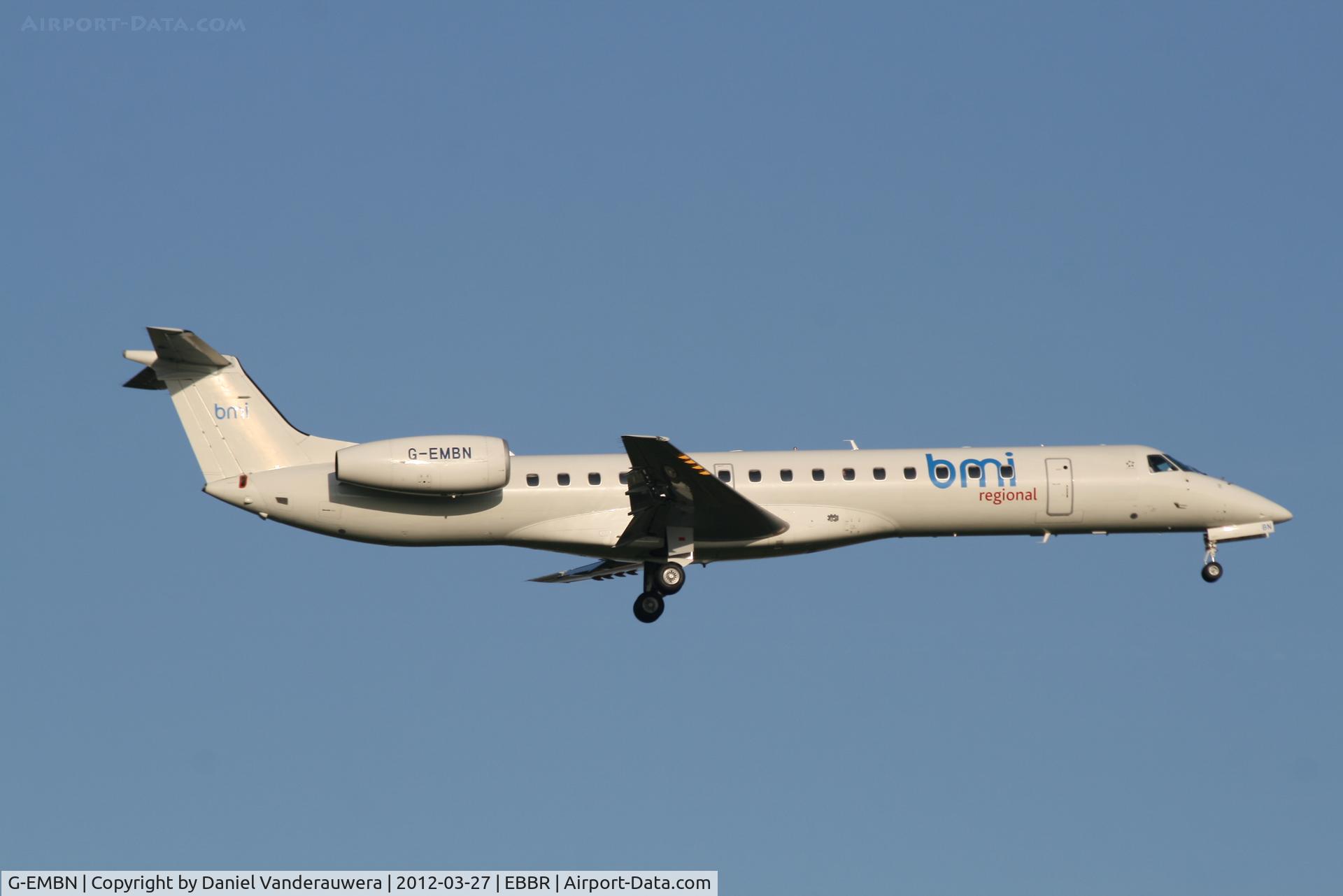 G-EMBN, 2000 Embraer EMB-145EP (ERJ-145EP) C/N 145201, Arrival of flight BD1627 to RWY 02