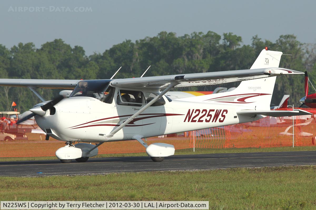 N225WS, 2005 Cessna 172S C/N 172S9800, At 2012 Sun N Fun