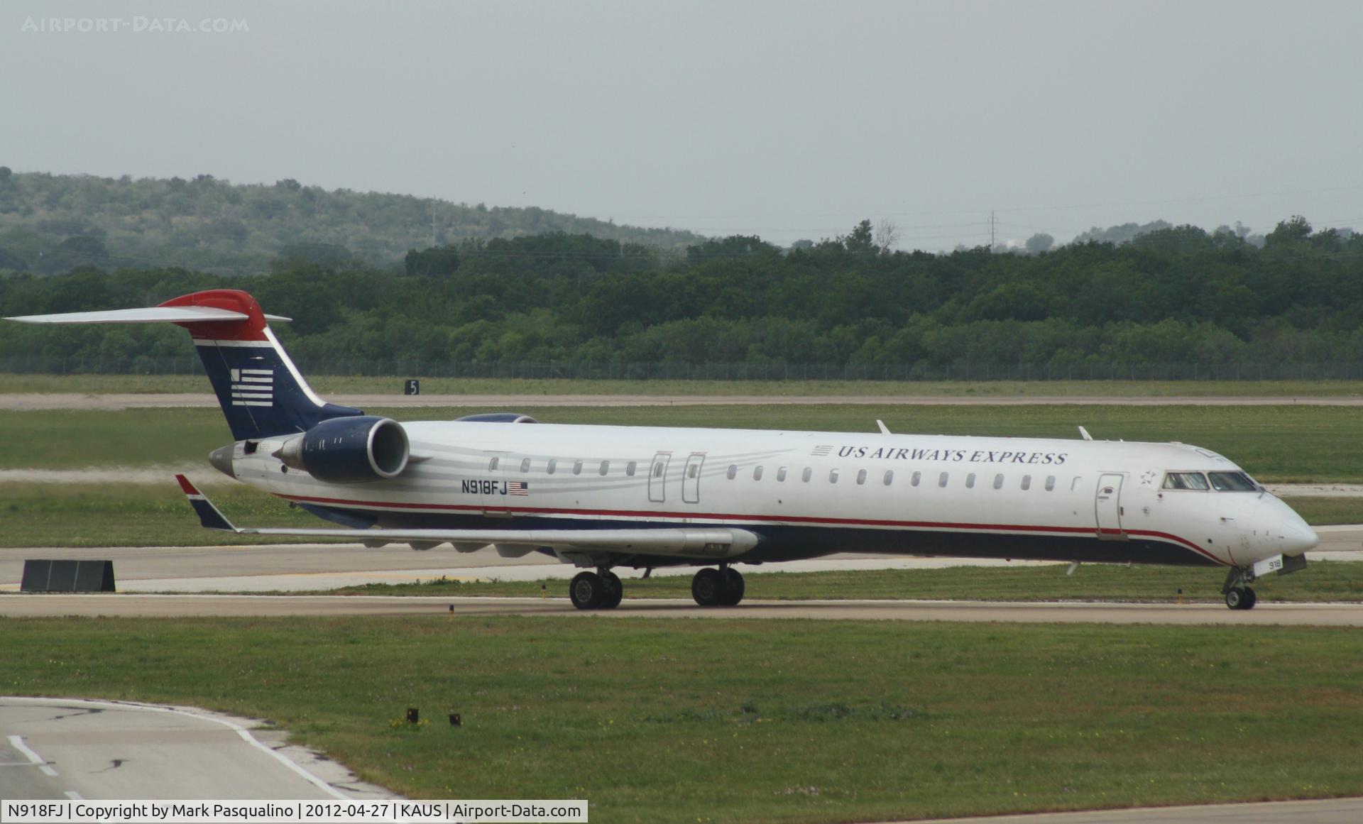 N918FJ, 2004 Bombardier CRJ-900ER (CL-600-2D24) C/N 15018, CL600-2D24
