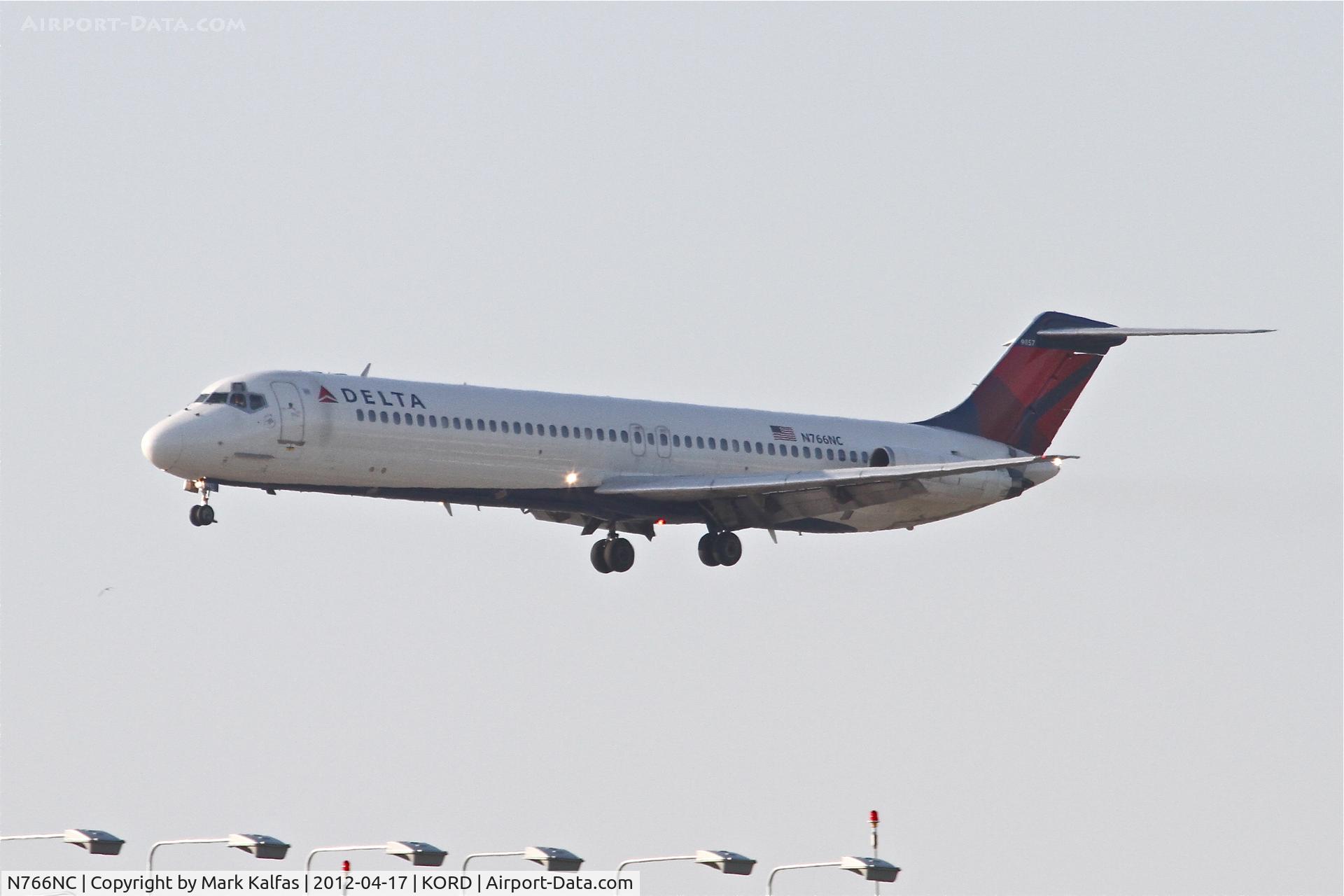 N766NC, 1977 McDonnell Douglas DC-9-51 C/N 47739, Delta Airlines Mcdonnell Douglas DC-9-51, DAL2165 arriving from KDTW, RWY 22L approach KORD.
