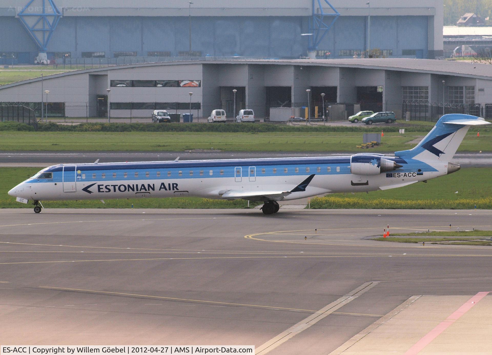 ES-ACC, 2011 Bombardier CRJ-900LR (CL-600-2D24) C/N 15262, Taxi to runway 24 of Schiphol Airport