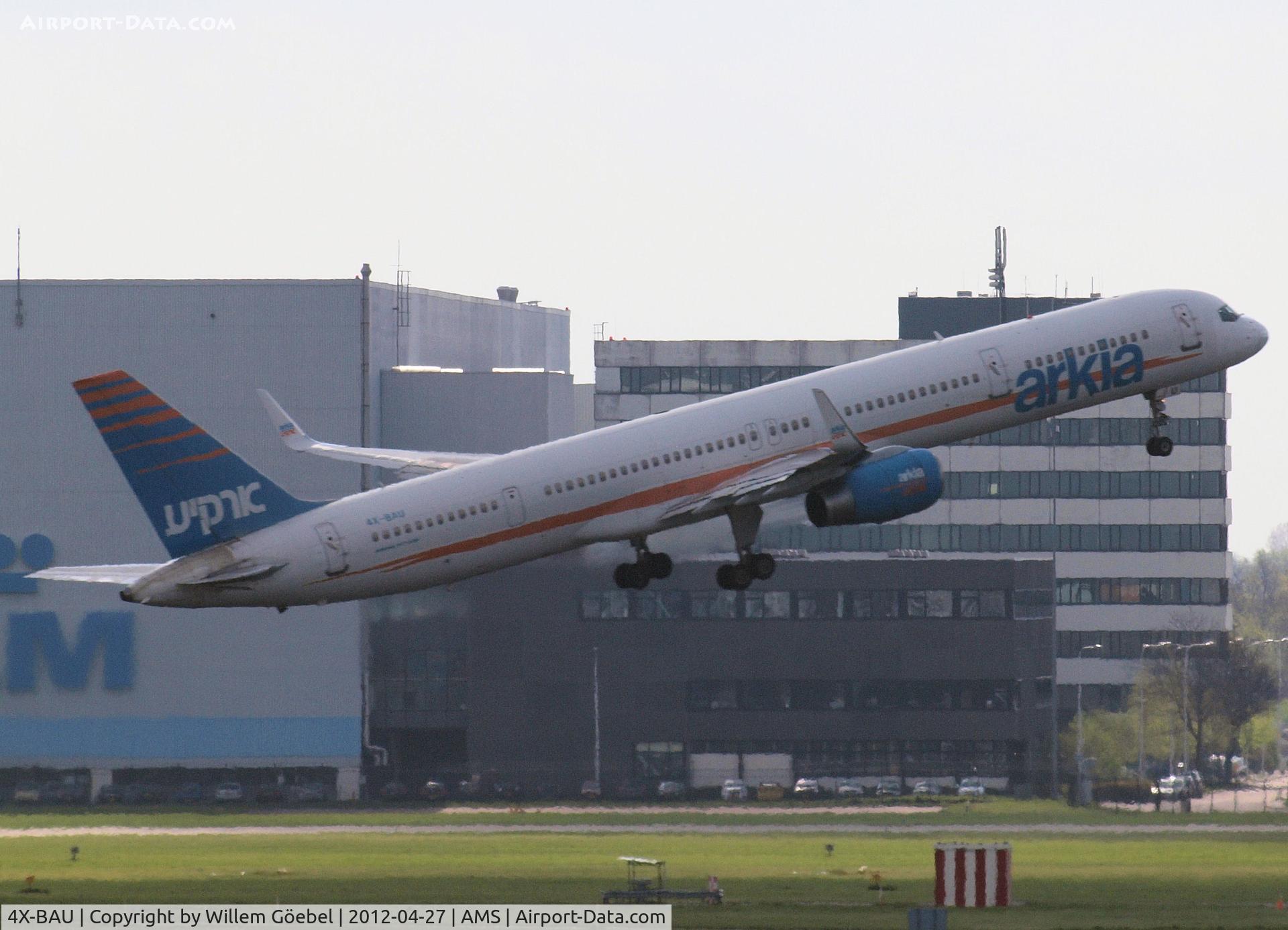 4X-BAU, 1999 Boeing 757-3E7 C/N 30178, Take off from Amsterdam Airport from runway L18