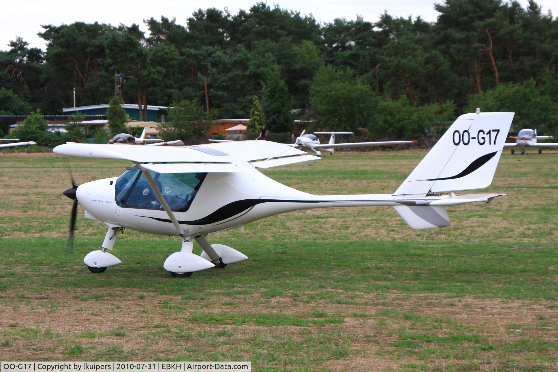 OO-G17, 2008 Fly Synthesis Storch C/N 387A-443, At the Keiheuvel Fly-in.