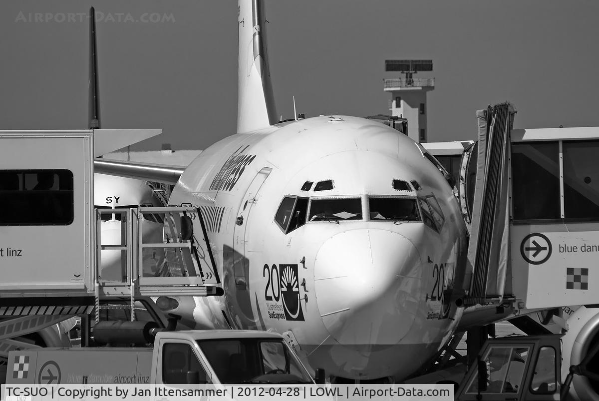 TC-SUO, 2001 Boeing 737-86Q C/N 30272, TC-SUO @ LOWL