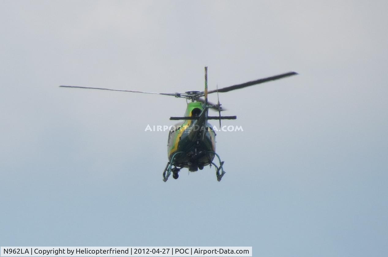 N962LA, Eurocopter AS-350B-2 Ecureuil Ecureuil C/N 7009, Headed westbound to begin patrolling