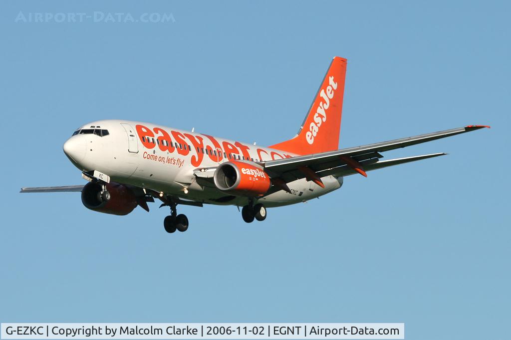 G-EZKC, 2004 Boeing 737-73V C/N 32424, Boeing 737-73V, Newcastle Airport, November 2006.