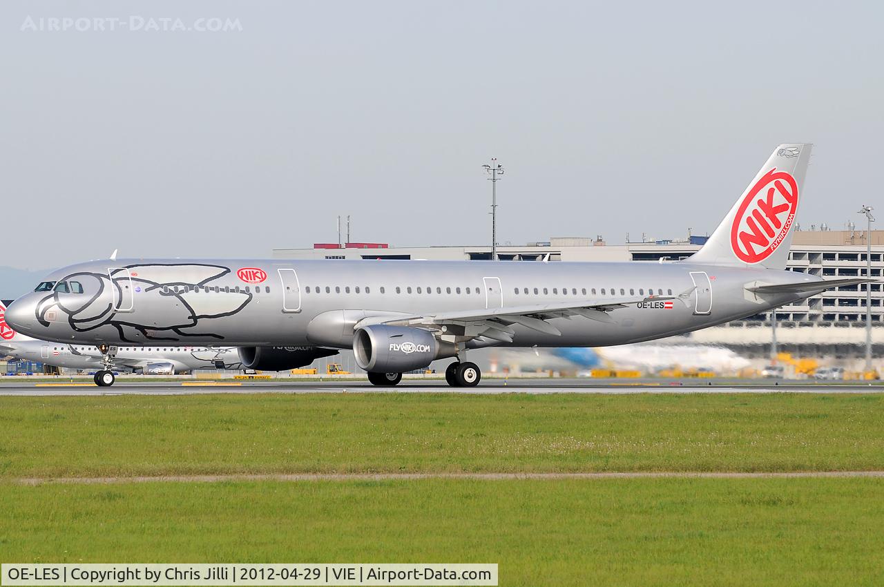 OE-LES, 2008 Airbus A321-211 C/N 3504, NIKI