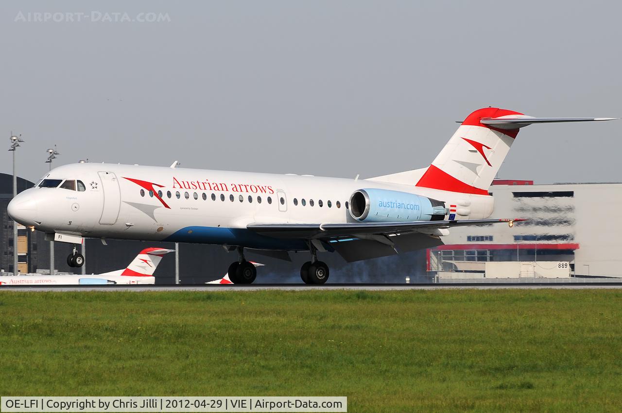 OE-LFI, 1995 Fokker 70 (F-28-0070) C/N 11529, Austrian arrows