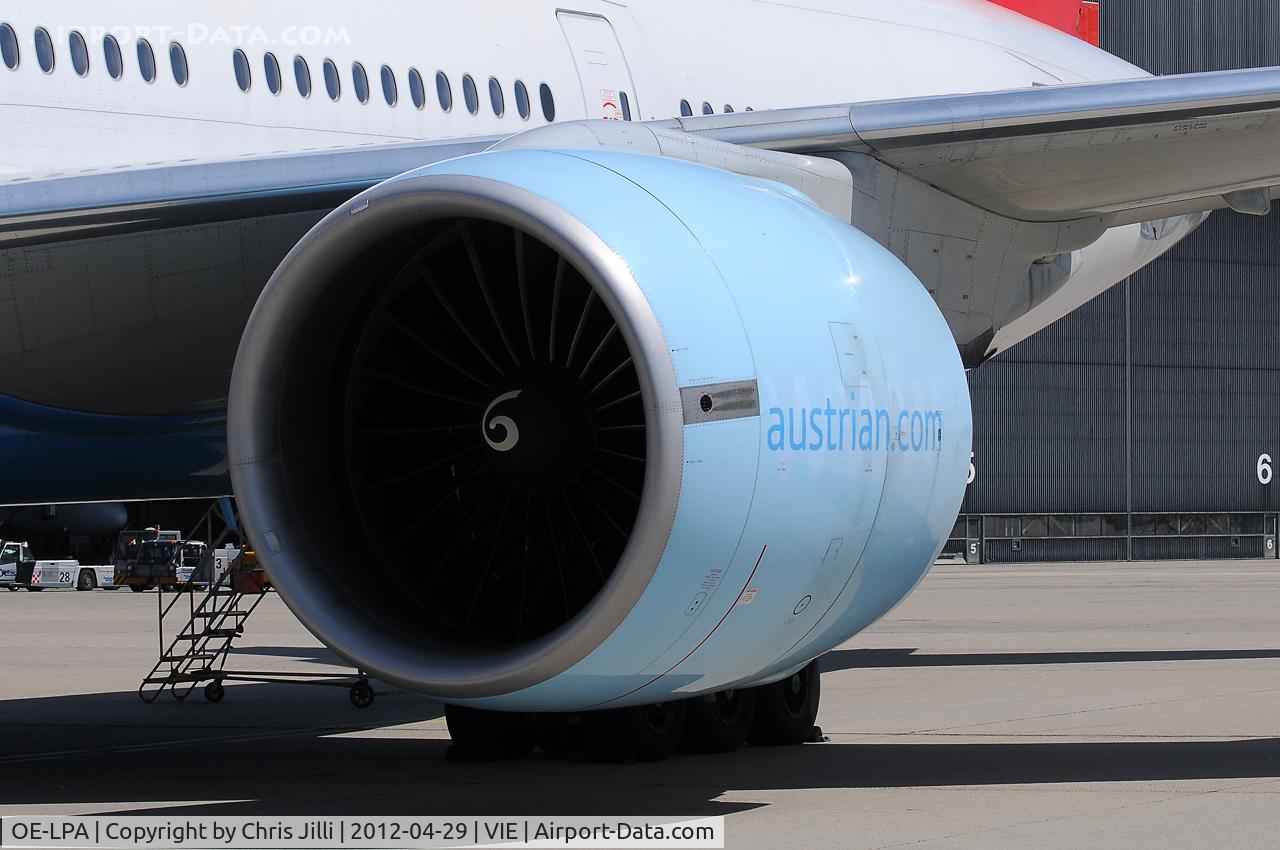 OE-LPA, 1997 Boeing 777-2Z9/ER C/N 28698, Austrian Airlines