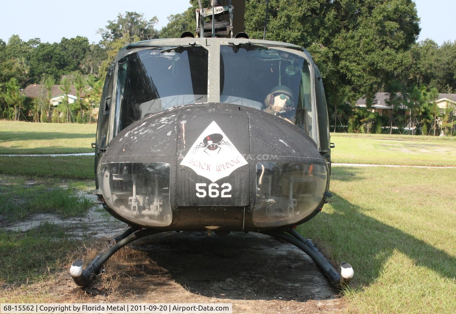 68-15562, 1968 Bell UH-1H Iroquois C/N 10492, Huey at Tampa Veterans Park
