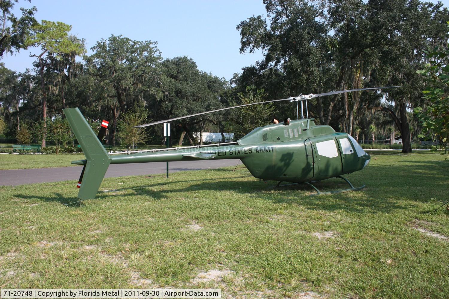 71-20748, 1971 Bell OH-58A Kiowa C/N 41609, OH-58 at Tampa Veterans Park