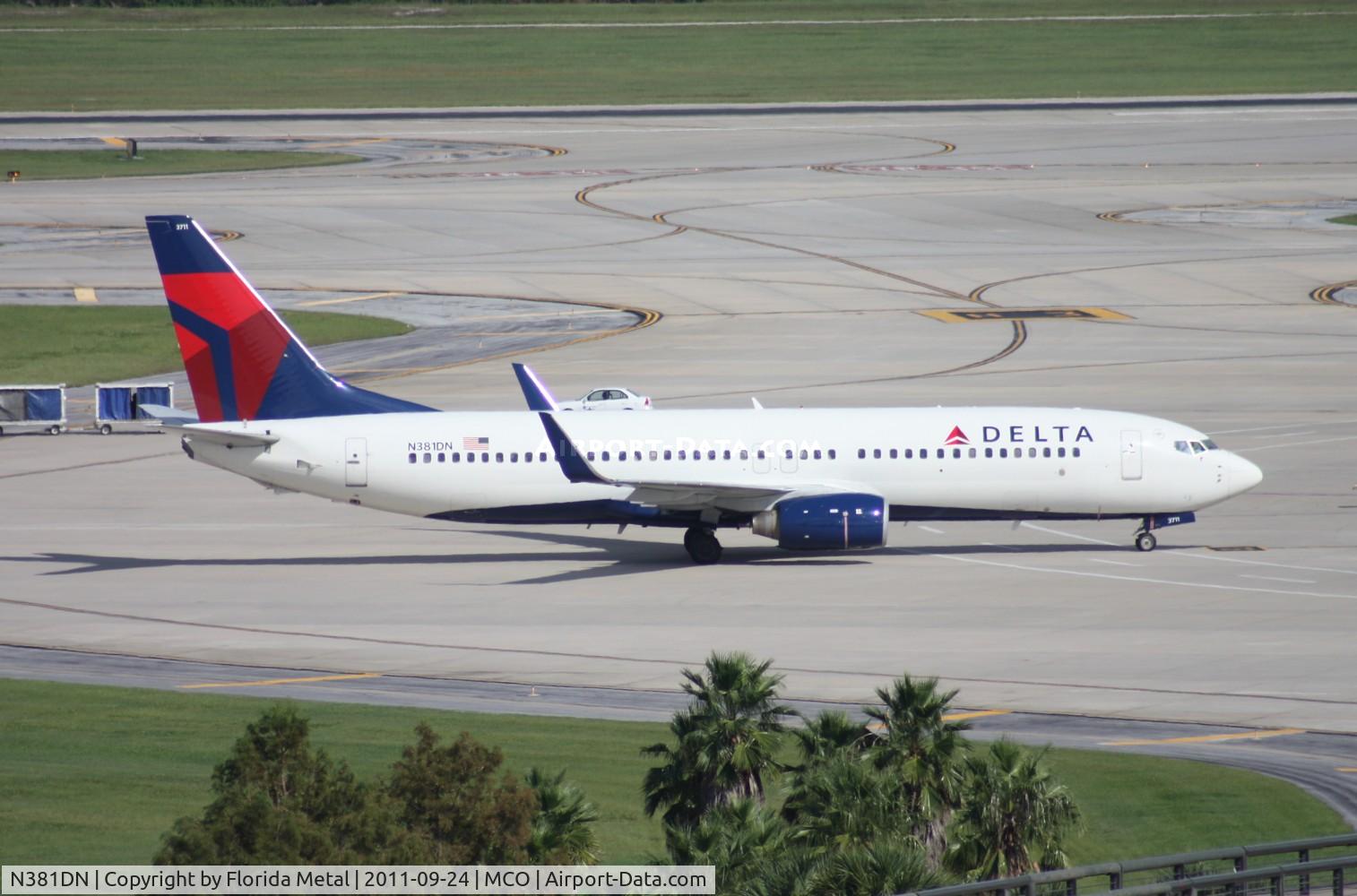 N381DN, 1999 Boeing 737-832 C/N 30350, Delta 737