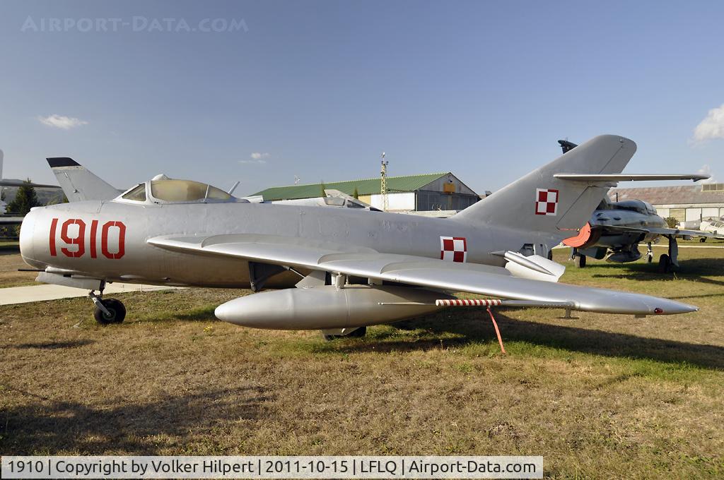 1910, PZL-Mielec Lim-5 (MiG-17F) C/N 1C1910, at Montelimar Museum