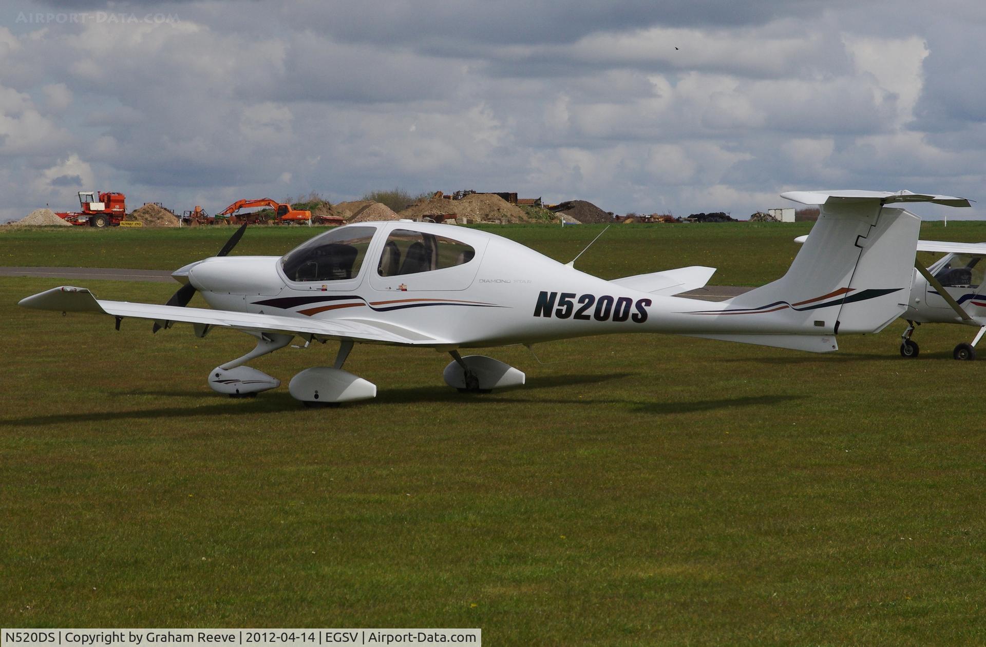 N520DS, 2006 Diamond DA-40 Diamond Star C/N 40.620, Parked at Old Buckenham.