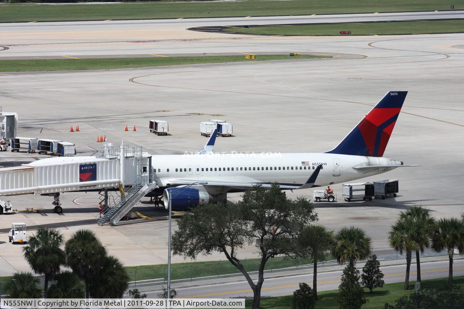 N555NW, 2002 Boeing 757-251 C/N 33391, Delta 757