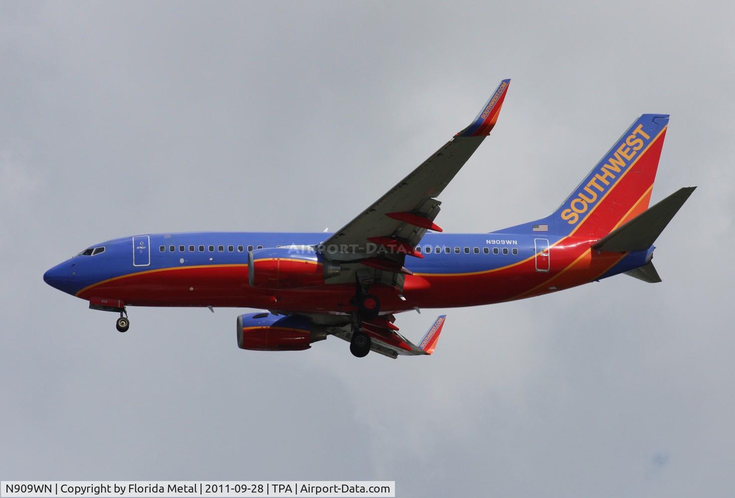 N909WN, 2008 Boeing 737-7H4 C/N 32458, Southwest 737