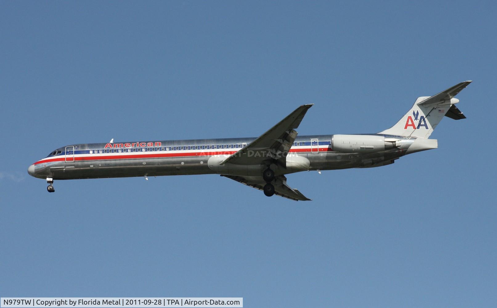 N979TW, 1999 McDonnell Douglas MD-83 (DC-9-83) C/N 53629, American MD-83