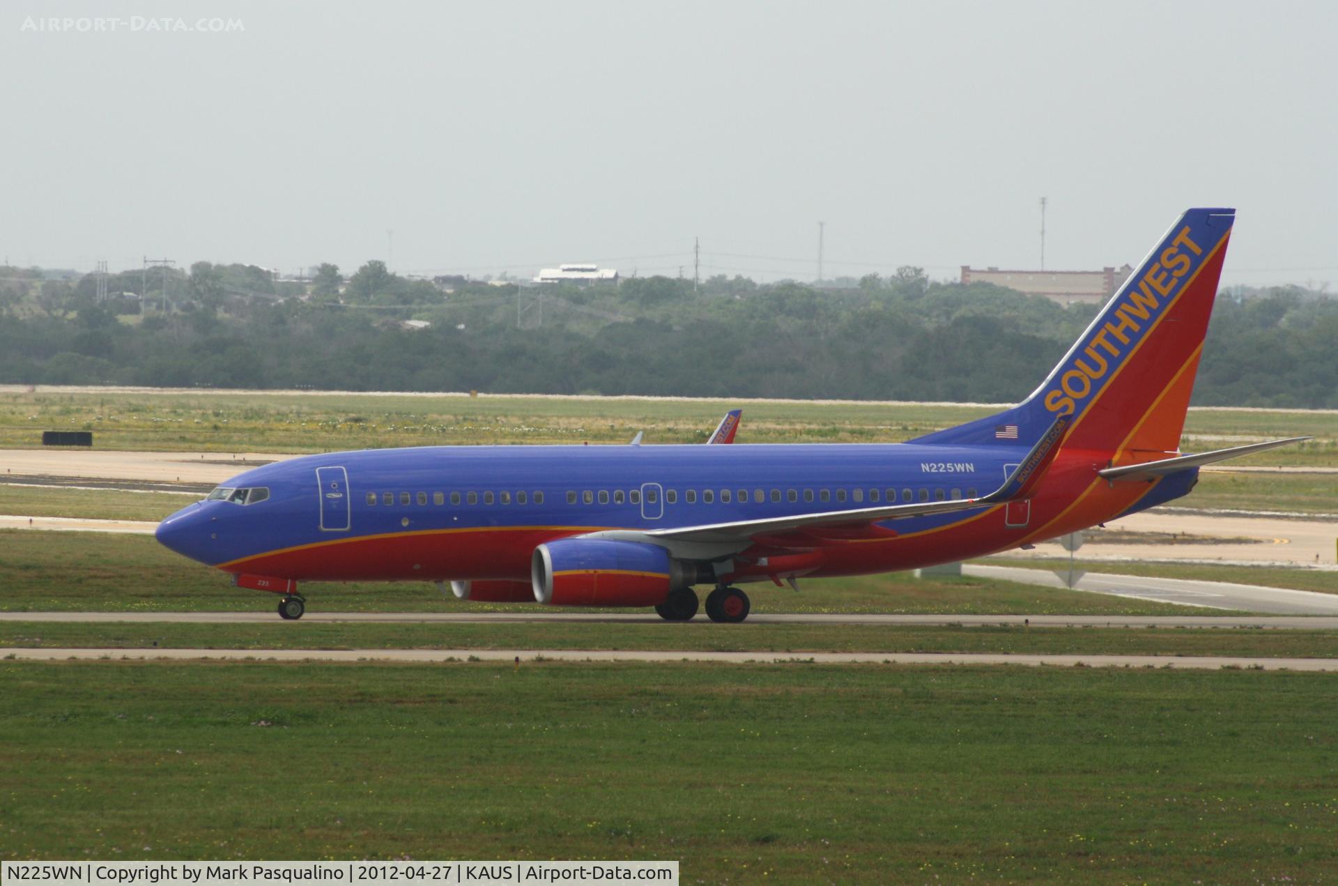 N225WN, 2005 Boeing 737-7H4 C/N 34333, Boeing 737-700