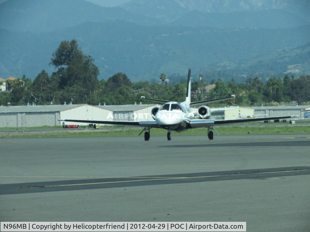 N96MB, 1980 Cessna 501 Citation I/SP C/N 5010161, Taxiing into transient parking