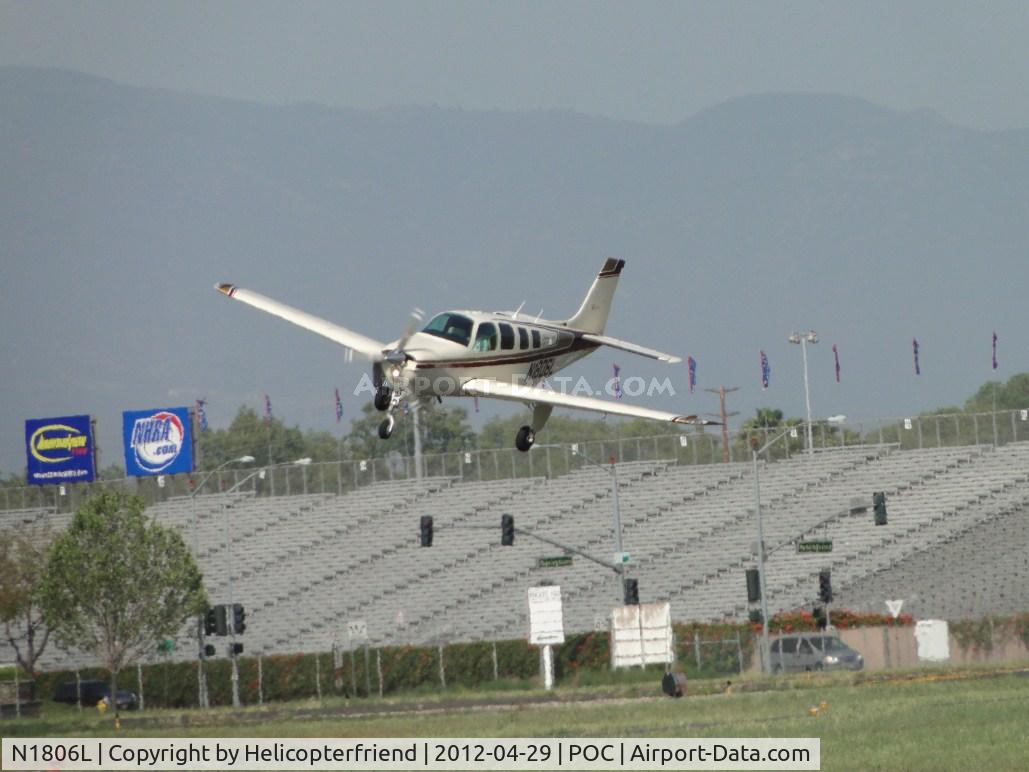 N1806L, 1976 Beech A36 Bonanza 36 C/N E-836, On a short final for 26L