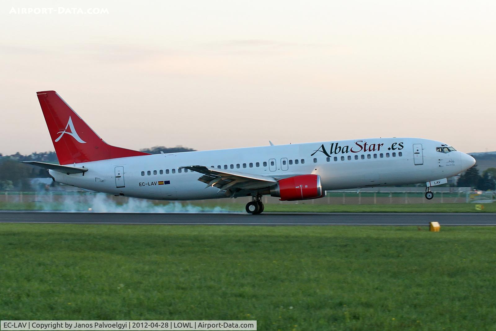 EC-LAV, 1989 Boeing 737-408 C/N 24352, AlbaStar Boeing B737-408 in the early morning morning on  Linz Airport (LOWL/LNZ)