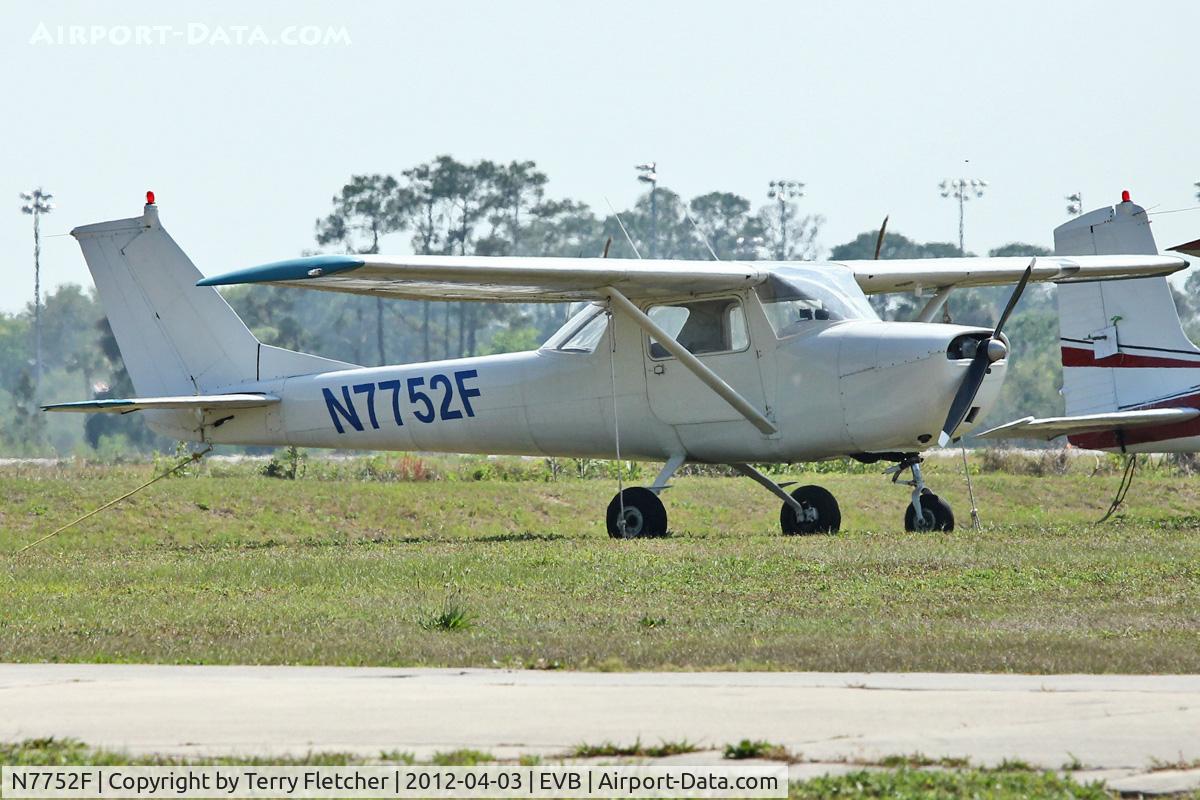 N7752F, 1966 Cessna 150F C/N 15063852, At New Smyrna Beach Airport