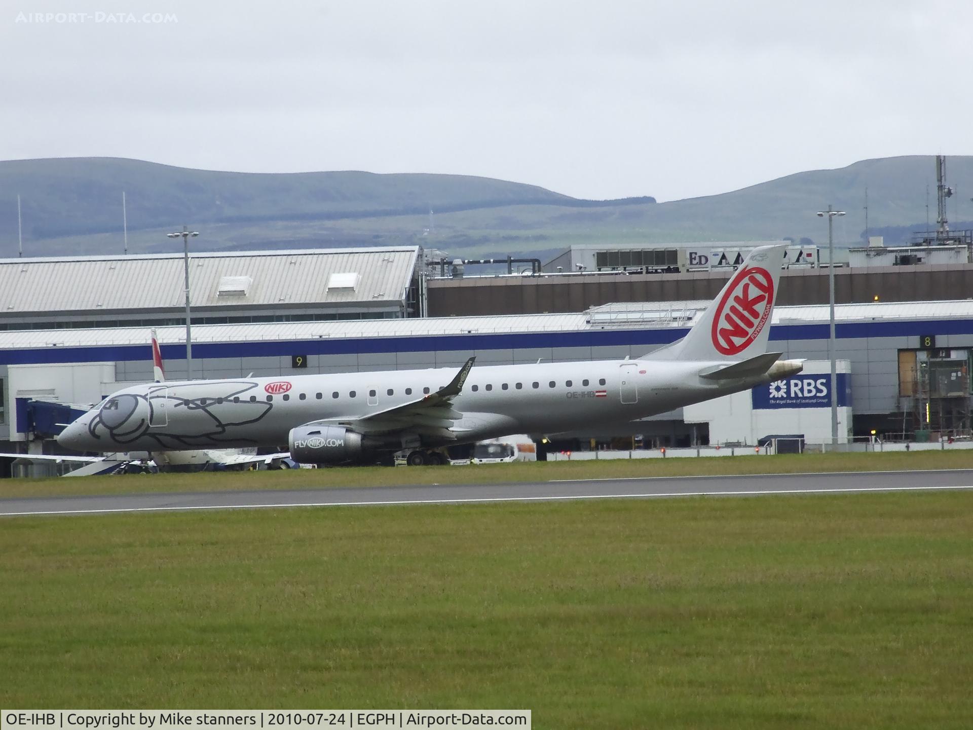 OE-IHB, 2009 Embraer 190LR (ERJ-190-100LR) C/N 19000294, Niki EMB-190-100LR Taxing past the main terminal