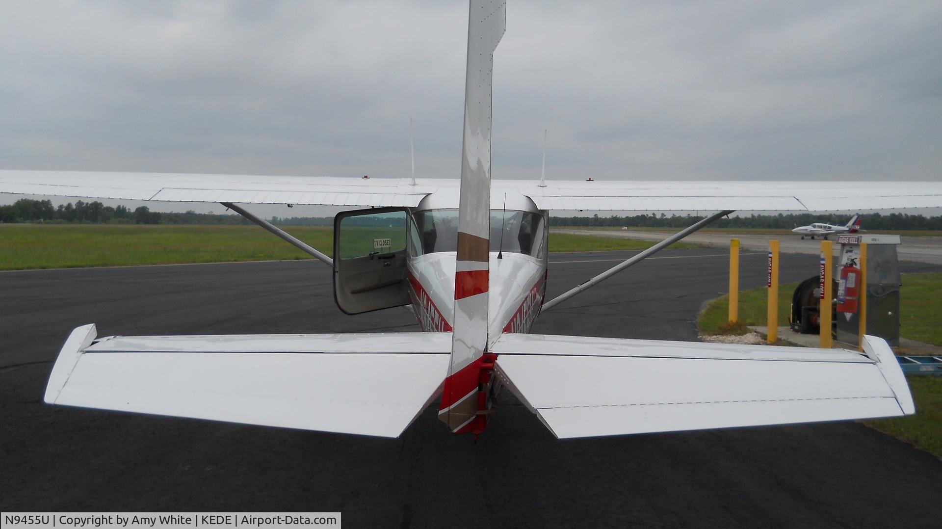 N9455U, 1976 Cessna 150M C/N 15078403, Tail shot.