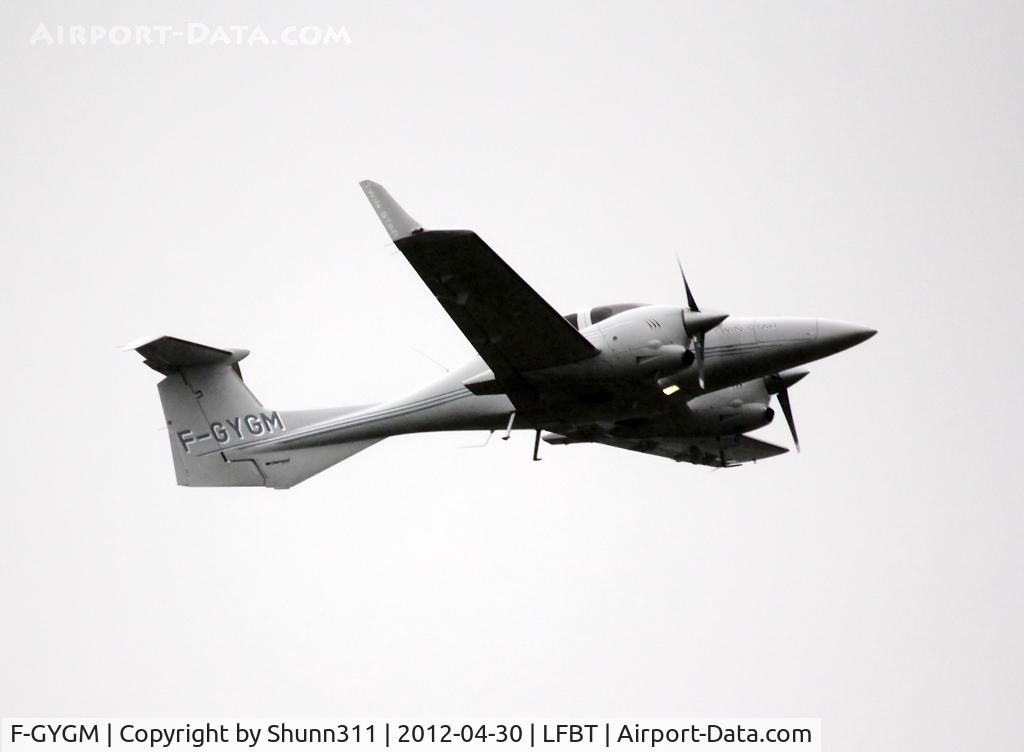 F-GYGM, Diamond DA-42 Twin Star C/N 42.023, Taking off from rwy 02 to BIA