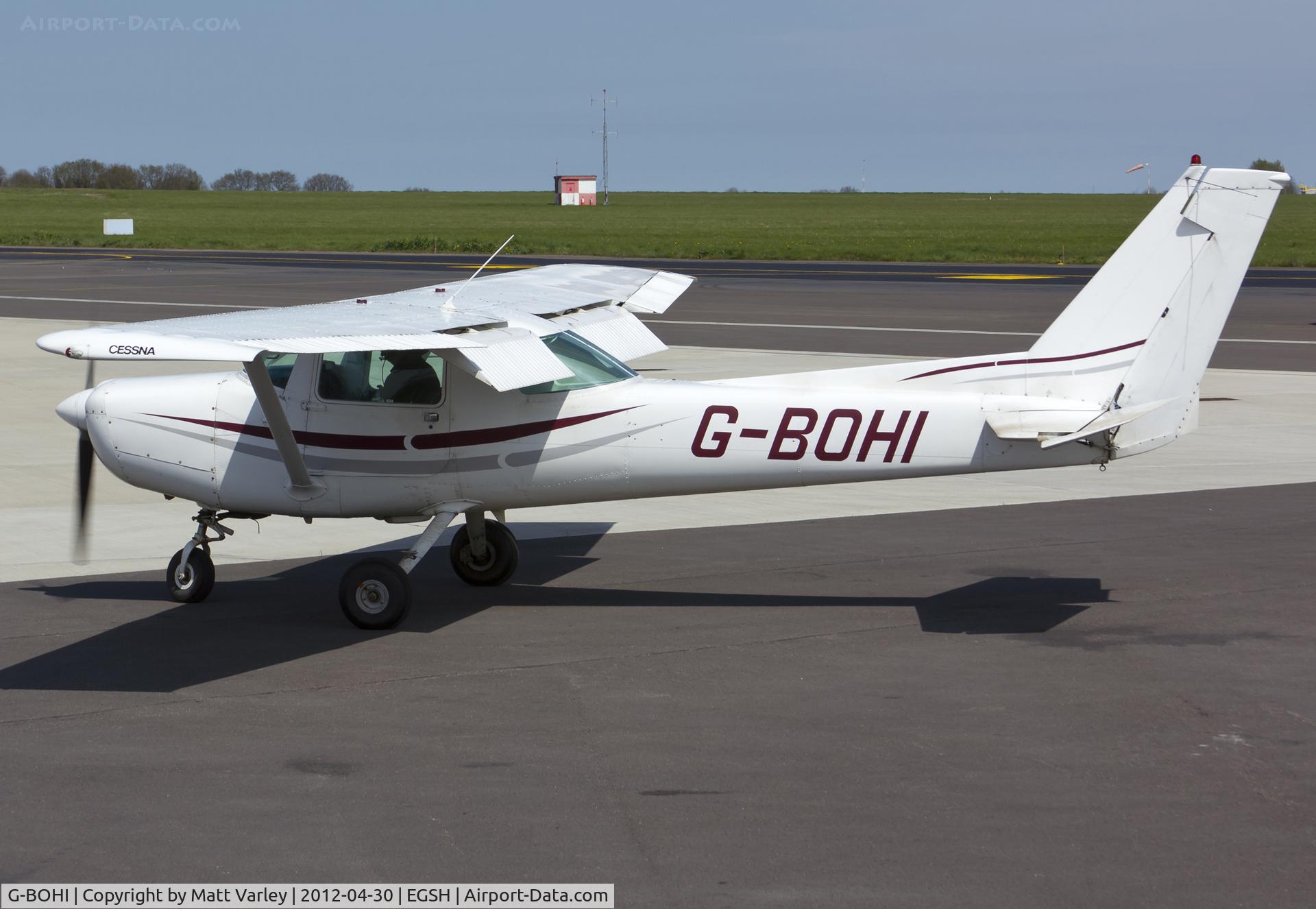 G-BOHI, 1978 Cessna 152 C/N 15281241, Arriving at SaxonAir.