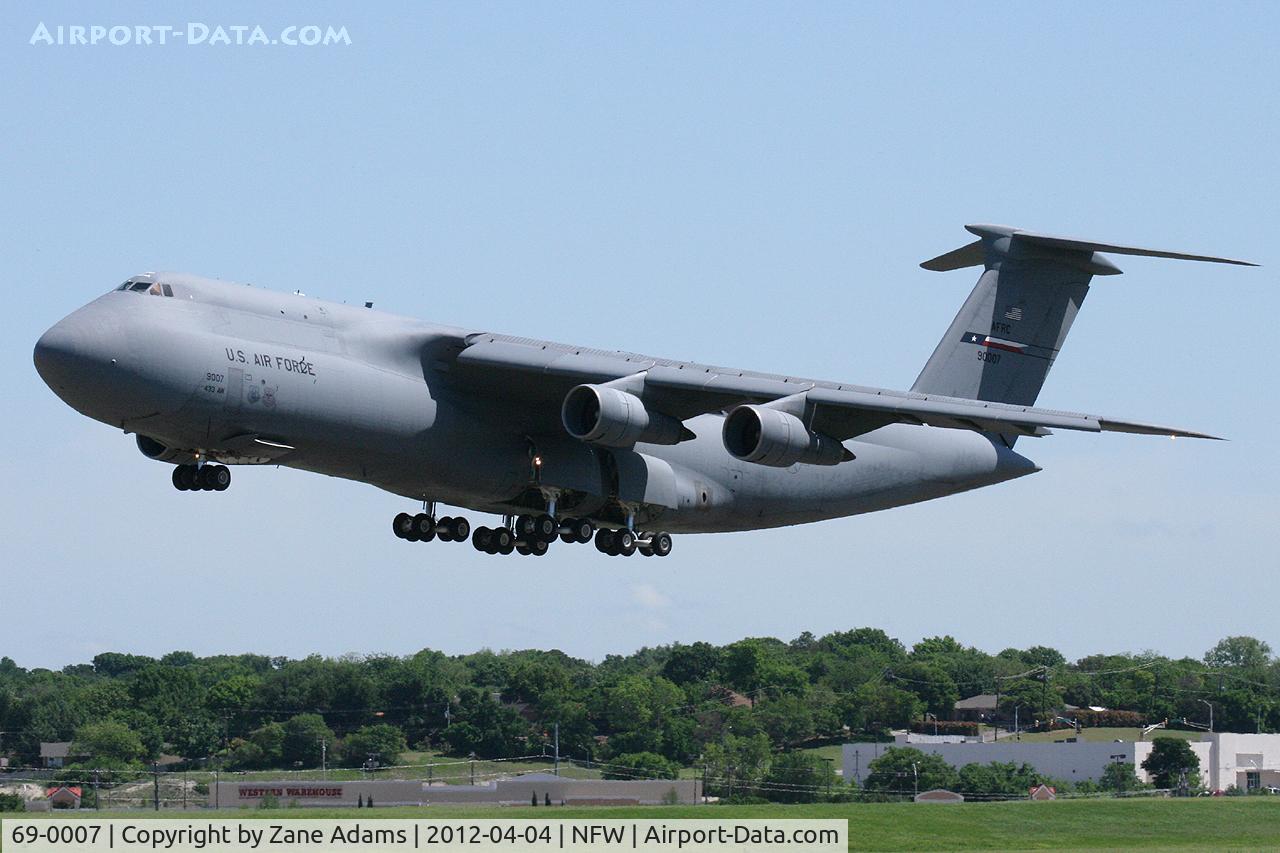 69-0007, 1969 Lockheed C-5A Galaxy C/N 500-0038, At NASJRB Fort Worth
