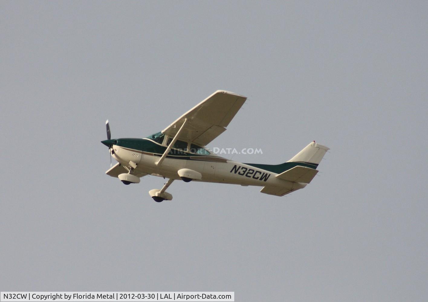 N32CW, 1977 Cessna 182Q Skylane C/N 18265680, Cessna 182Q