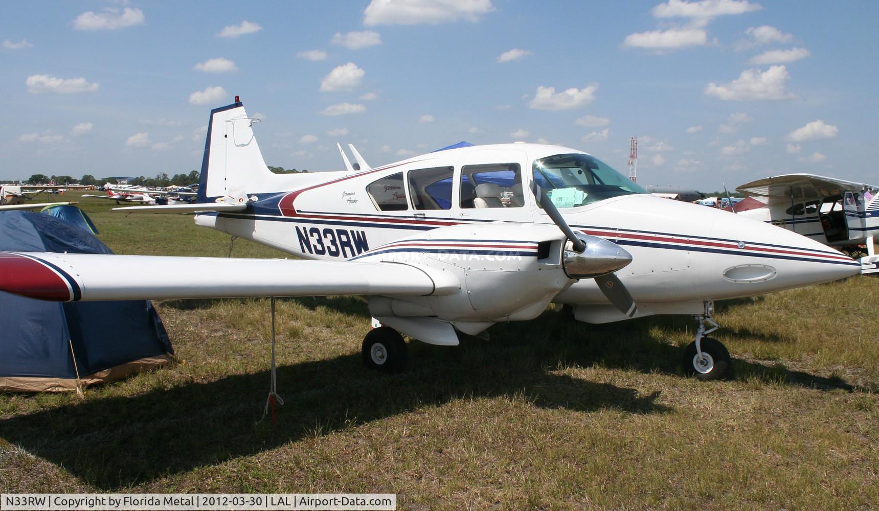 N33RW, 1960 Piper PA-23-160 Apache C/N 23-1948, PA-23-160 Apache