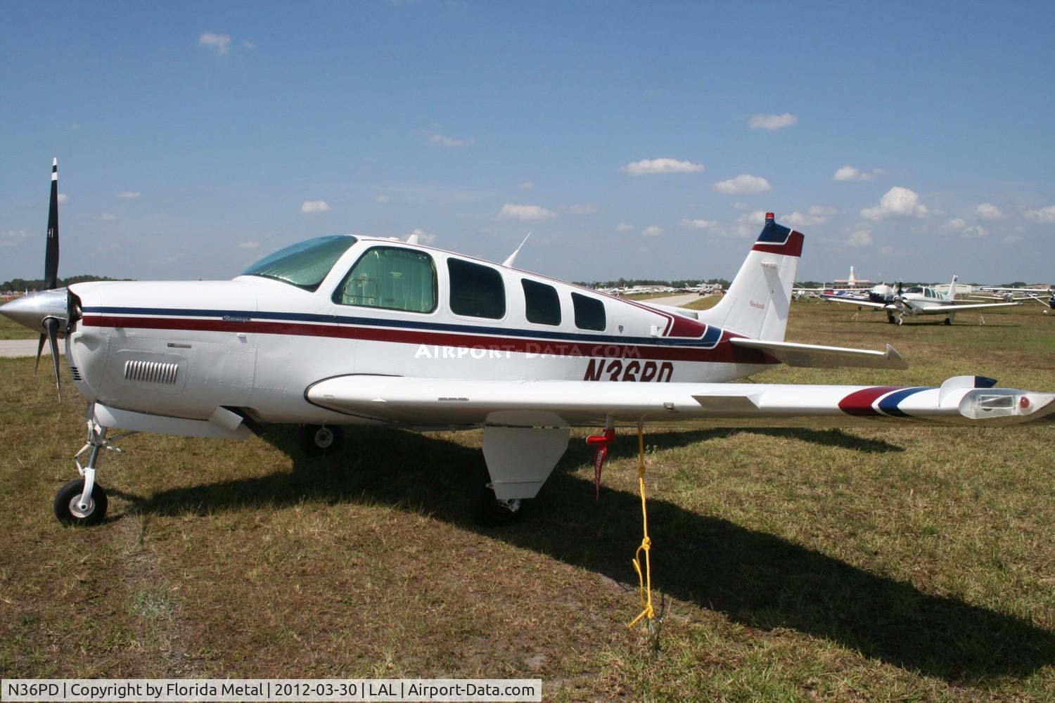 N36PD, 1995 Beech A36 Bonanza 36 C/N E-2921, Beech A36