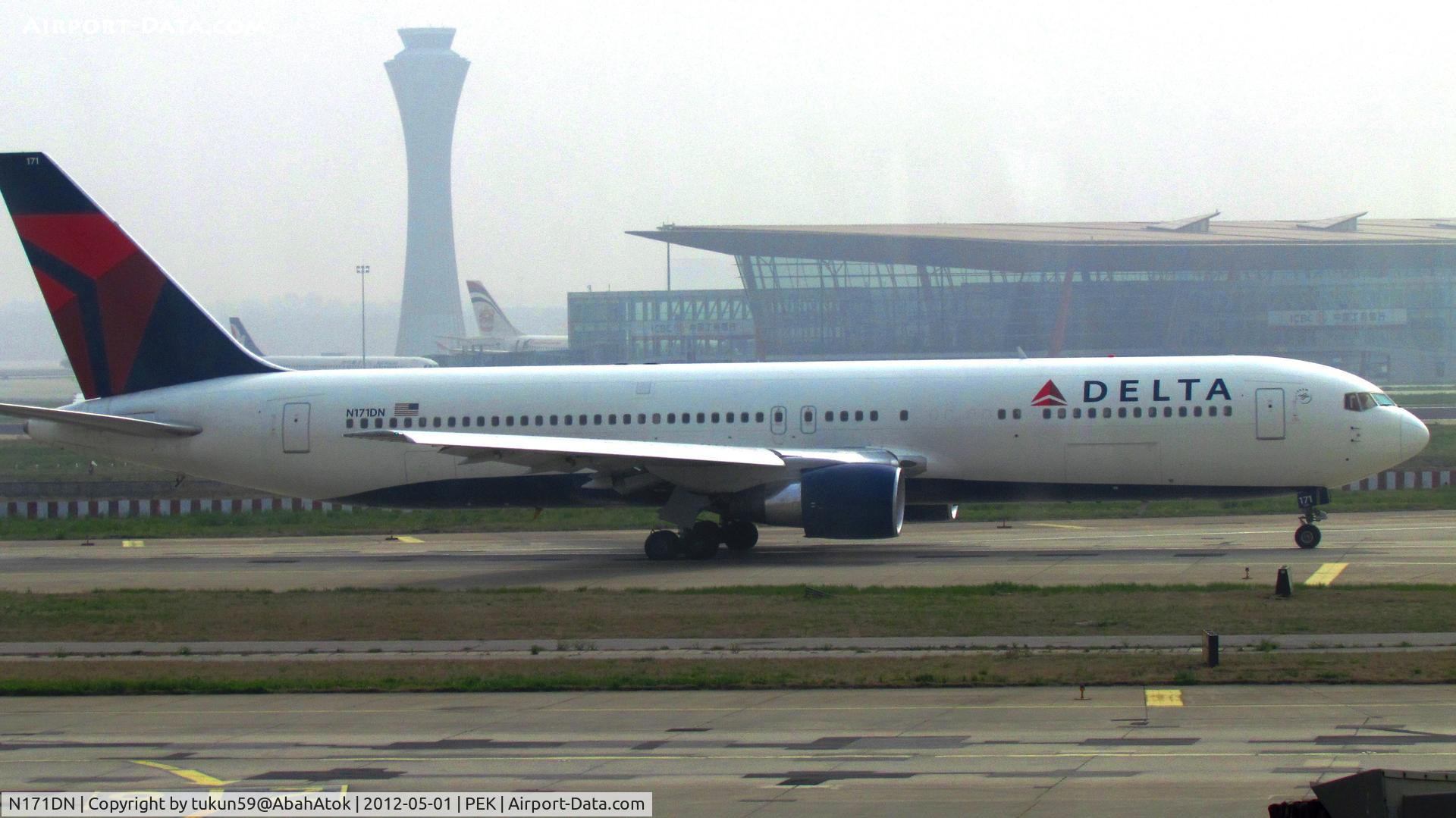 N171DN, 1990 Boeing 767-332 C/N 24759, Delta Air Lines